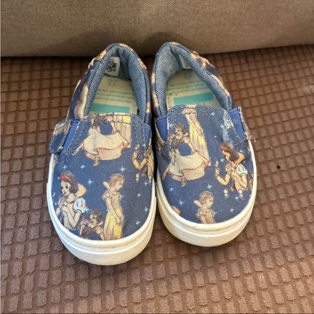 Toms Toddler 3 Disney Snow White